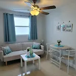 C & Y Guesthouse